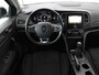 Renault Megane 1.2 TCe Limited | Trekhaak | Carplay | Navigatie | Keyless | Climate control | DAB | Parkeerhulp | Cruise control | Bluetooth | Getint glas