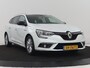 Renault Megane 1.2 TCe Limited | Trekhaak | Carplay | Navigatie | Keyless | Climate control | DAB | Parkeerhulp | Cruise control | Bluetooth | Getint glas