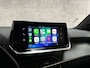 Peugeot 2008 1.2 PureTech Allure Sport 131Pk Automaat (APPLE CARPLAY, GROOT NAVI, ZWART HEMEL, LEDER, 360 CAMERA, SPORTSTOELEN, GETINT GLAS, LM VELGEN, NIEUWE APK, NIEUWSTAAT)