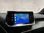 Peugeot 2008 1.2 PureTech Allure Sport 131Pk Automaat (APPLE CARPLAY, GROOT NAVI, ZWART HEMEL, LEDER, 360 CAMERA, SPORTSTOELEN, GETINT GLAS, LM VELGEN, NIEUWE APK, NIEUWSTAAT)