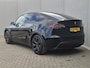 Tesla Model Y Long Range RWD 75 kWh Automaat / CCS snellader / Panoramadak / Trekhaak afneembaar / Basic Autopilot / Rondomzicht camera / Trekgewicht 1600 kg / Stuur- Stoel & Voorruitverwarming / Elektrische achterklep / Adaptief cruise control /