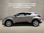 Toyota C-HR / C-HR+ 1.8 Hybrid Sport Automaat (NAVIGATIE, CLIMATE, CAMERA, GETINT GLAS, SPORTSTOELEN, GETINT GLAS, CRUISE, ADAPTIVE CRUISE, ZWART HEMEL, NIEUWE APK, NIEUWSTAAT)