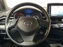 Toyota C-HR / C-HR+ 1.8 Hybrid Sport Automaat (NAVIGATIE, CLIMATE, CAMERA, GETINT GLAS, SPORTSTOELEN, GETINT GLAS, CRUISE, ADAPTIVE CRUISE, ZWART HEMEL, NIEUWE APK, NIEUWSTAAT)