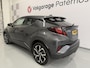 Toyota C-HR / C-HR+ 1.8 Hybrid 18'' LMV / Carplay / Stuur & Stoelverw / Bovag garantie