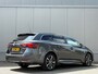 Toyota Avensis Touring Sports 1.8 VVT-i - airco - cruise - dealer onderhouden - navi