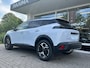 Peugeot 2008 1.2T 130pk Automaat Allure | Stoelverwarming | Achteruitrijd Camera | Climate & Cruise Control | Navigatie |