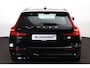 Volvo V60 T6 Recharge AWD Plus Dark - IntelliSafe Assist & Surround - Parkeercamera achter - Verwarmde voorstoelen, stuur & achterbank - Parkeersensoren voor & achter - Elektr. bedienb. voorstoelen met geheugen - Elektr. inklapbare trekhaak - 18' LMV