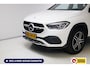 Mercedes-Benz GLA 250 e Business 218 PK | Solution Luxury Limited | Wegklapbare trekhaak | Navigatie | Stoelverwarming Adaptive cruise, Achteruitrijcamera, Sfeerverlichting, Elektrische achterklep, Winterwielenset