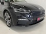 Skoda Octavia Combi 1.4 TSI RS iV PHEV Business 19Inch Carbon Camera Lane-assist Kessy-Go ACC Matrix-LED kopl Verwarmd stuur