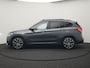 BMW X1 xDrive25e M Sport PHEV 221pk Dealer O.H. | Trekhaak Af Fabriek | Panodak | Adaptive Cruise | Head Up | Camera | Lederen Sportstoelen Memory & Verwarmd | Harman / Kardon | Keyless | Sfeerverlichting | Navigatie | DAB | Plug In Hybrid