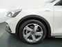 Ford Focus Wagon 1.5 EcoBoost Active Business | Panoramadak | Trekhaak | Adapt. Cruise | Voorruitverw. |
