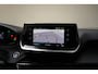 Peugeot e-2008 EV Active Pack 50 kWh 3-fase [ LED Navi Climate Apple/Android DAB ]