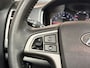 Hyundai i20 1.2i Sport Deluxe (SCHUIFDAK, APPLE CARPLAY, AIRCO, LEDER, PARKEERSENSOREN, SPORTSTOELEN, CRUISE, BLUETOOTH, NIEUWSTAAT)