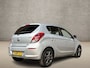 Hyundai i20 1.2i Sport Deluxe (SCHUIFDAK, APPLE CARPLAY, AIRCO, LEDER, PARKEERSENSOREN, SPORTSTOELEN, CRUISE, BLUETOOTH, NIEUWSTAAT)