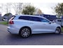Volvo V60 B3 163pk Geartronic Hybrid Inscription P-dak Trekh. wegkl. Harman Kardon NL-Auto