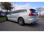 Volvo V60 B3 163pk Geartronic Hybrid Inscription P-dak Trekh. wegkl. Harman Kardon NL-Auto