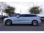 Volvo V60 B3 163pk Geartronic Hybrid Inscription P-dak Trekh. wegkl. Harman Kardon NL-Auto