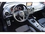 Audi A3 Limousine 1.5 TFSI CoD Sport S Line Edition Navigatie, Cruise control, Climate control,