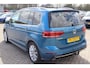 Volkswagen Touran 1.4 TSI Highline Business R Navigatie, Climate control, Panoramadak, Schuif- kanteldak, Apple Carplay, Stoelverwarming, Trekhaak