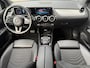 Mercedes-Benz B-klasse 180 Business Solution Automaat / Dealer Onderhouden / 1e Eigenaar / Trekhaak / Navigatie / Stoelverwarming / Climate Control /