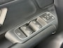 Mercedes-Benz B-klasse 180 Business Solution Automaat / Dealer Onderhouden / 1e Eigenaar / Trekhaak / Navigatie / Stoelverwarming / Climate Control /