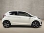 Peugeot 108 1.0 e-VTi GT-Line (NAVIGATIE, CLIMATE, LEDER, SPORTSTOELEN, KEYLESS START, CAMERA, GETINT GLAS, LM VELGEN, CRUISE, NIEUWSTAAT)