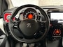 Peugeot 108 1.0 e-VTi GT-Line (NAVIGATIE, CLIMATE, LEDER, SPORTSTOELEN, KEYLESS START, CAMERA, GETINT GLAS, LM VELGEN, CRUISE, NIEUWSTAAT)