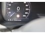 Volvo XC40 T2 Automaat Momentum Core | Navigatie | Volvo on Call | Climate Control | Apple carplay/Android auto | Dealer onderhouden | Parkeersensoren |