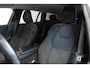 Volvo V60 B3 Momentum Advantage | Parkeersensoren voor + achter | dealeronderhouden | Parkeercamera | Apple Carplay/Android auto | Navigatie | 17'' Lichtmetalen velgen |