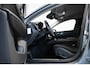 Volvo V60 B3 Momentum Advantage | Parkeersensoren voor + achter | dealeronderhouden | Parkeercamera | Apple Carplay/Android auto | Navigatie | 17'' Lichtmetalen velgen |