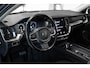 Volvo V60 B3 Momentum Advantage | Parkeersensoren voor + achter | dealeronderhouden | Parkeercamera | Apple Carplay/Android auto | Navigatie | 17'' Lichtmetalen velgen |