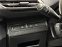 Peugeot 3008 1.6 HYbrid 225 GT 225Pk Automaat (PANORAMADAK, APPLE CARPLAY, GROOT NAVI, LEDER/ALCANTARA, STOELVERWARMING, 360 CAMERA, ADAPTIVE CRUISE, GETINT GLAS, NIEUWSTAAT)
