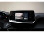 Peugeot e-2008 EV Active Pack 50 kWh 3-fase [ LED Navi Climate Apple/Android DAB ]