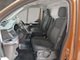 Ford Transit Custom 320 2.0 TDCI L2H1 Deluxe (STOELVERWARMING, BLUETOOTH, ELEK RAMEN, XENON, PARKEERSENSOREN, ARMSTEUN, TREKHAAK, CRUISE, NIEUWE APK, NIEUWSTAAT)