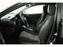 Toyota Auris 1.8 Hybrid Dynamic | Lichtmetalen Velgen | Privacy Glass | Dakrailing | Keyless Entry |