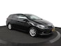 Toyota Auris 1.8 Hybrid Dynamic | Lichtmetalen Velgen | Privacy Glass | Dakrailing | Keyless Entry |