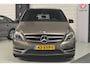 Mercedes-Benz B-klasse 180 Ambition // AUTOMAAT // TREKHAAK // LEDER // NAVI // PANO //