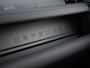 Land Rover Defender 110 2.0 P300e 110 X-Dynamic l 6 Persoons l Schuif- /kantel Pano  l Adapt. Cruise l Black Pack l 360 Camera