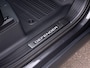 Land Rover Defender 110 2.0 P300e 110 X-Dynamic l 6 Persoons l Schuif- /kantel Pano  l Adapt. Cruise l Black Pack l 360 Camera