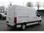 Mercedes-Benz eSprinter 320 L2H2 Pro 81kWh Snellader, Navigatie, Trekhaak, Winterpakket, Etc.