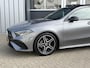 Mercedes-Benz A-klasse 180 Star Edition | Keyless | Pano | Sfeer | Camera | Stoel verwarming |