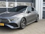 Mercedes-Benz A-klasse 180 Star Edition | Keyless | Pano | Sfeer | Camera | Stoel verwarming |