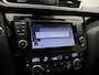 Nissan Qashqai 1.6 Tekna | Climate control | Panoramadak | Rondomzicht camera | Trekhaak | Stoelverwarming | Half leder | Lichtmetalen velgen |