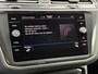 Volkswagen Tiguan 1.4 TSI eHybrid 245pk | Virtual cockpit | Adaptieve cruise | Navigatie | Camera | Apple CarPlay / Android Auto | Dodehoekdetectie | Stoel&stuurverwarming | LED | DAB | Elektrische achterklep | Volledig dealeronderhouden