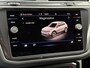 Volkswagen Tiguan 1.4 TSI eHybrid 245pk | Virtual cockpit | Adaptieve cruise | Navigatie | Camera | Apple CarPlay / Android Auto | Dodehoekdetectie | Stoel&stuurverwarming | LED | DAB | Elektrische achterklep | Volledig dealeronderhouden