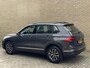 Volkswagen Tiguan 1.4 TSI eHybrid 245pk | Virtual cockpit | Adaptieve cruise | Navigatie | Camera | Apple CarPlay / Android Auto | Dodehoekdetectie | Stoel&stuurverwarming | LED | DAB | Elektrische achterklep | Volledig dealeronderhouden