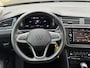 Volkswagen Tiguan 1.4 TSI eHybrid 245pk | Virtual cockpit | Adaptieve cruise | Navigatie | Camera | Apple CarPlay / Android Auto | Dodehoekdetectie | Stoel&stuurverwarming | LED | DAB | Elektrische achterklep | Volledig dealeronderhouden