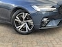 Volvo V90 B4 Ultimate Dark Leer Memory Camera Carplay Stoel/Stuurverw Trekhaak NL-Auto Uitstraling!