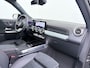 Mercedes-Benz EQB 250+ AMG Line 7-persoons 71 kWh Accu | Panorama - Schuifdak | Head-Up Display | Burmester Surround System | Distronic Cruise Control & Stuur Assistent | Sfeerverlichting | Memory Seats