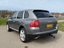 Porsche Cayenne 4.5 S Automaat / Schuif-/Kanteldak / Luchtvering / Leder / 20" Velgen / Navi / Clima / Stoelverwarming / Cruise /